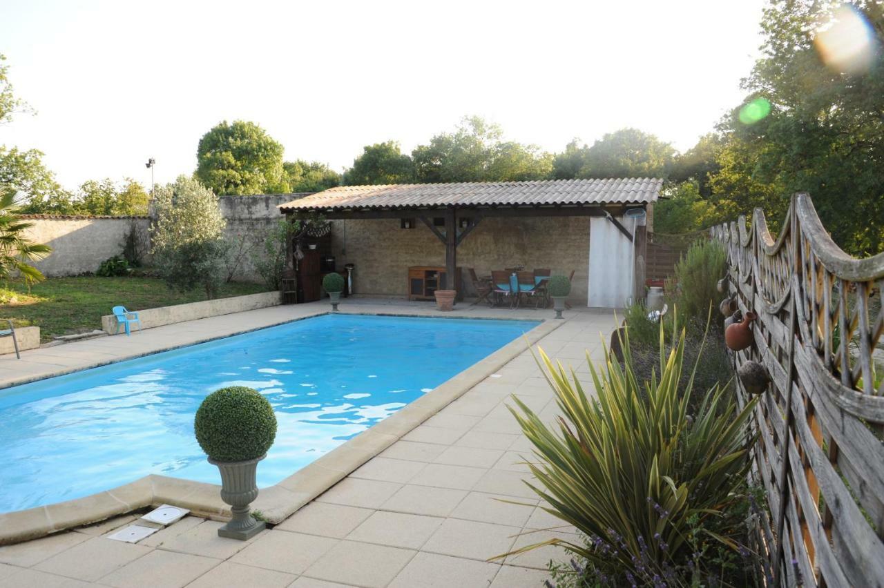 Chalet De La Laigne Allas-Bocage Exterior foto